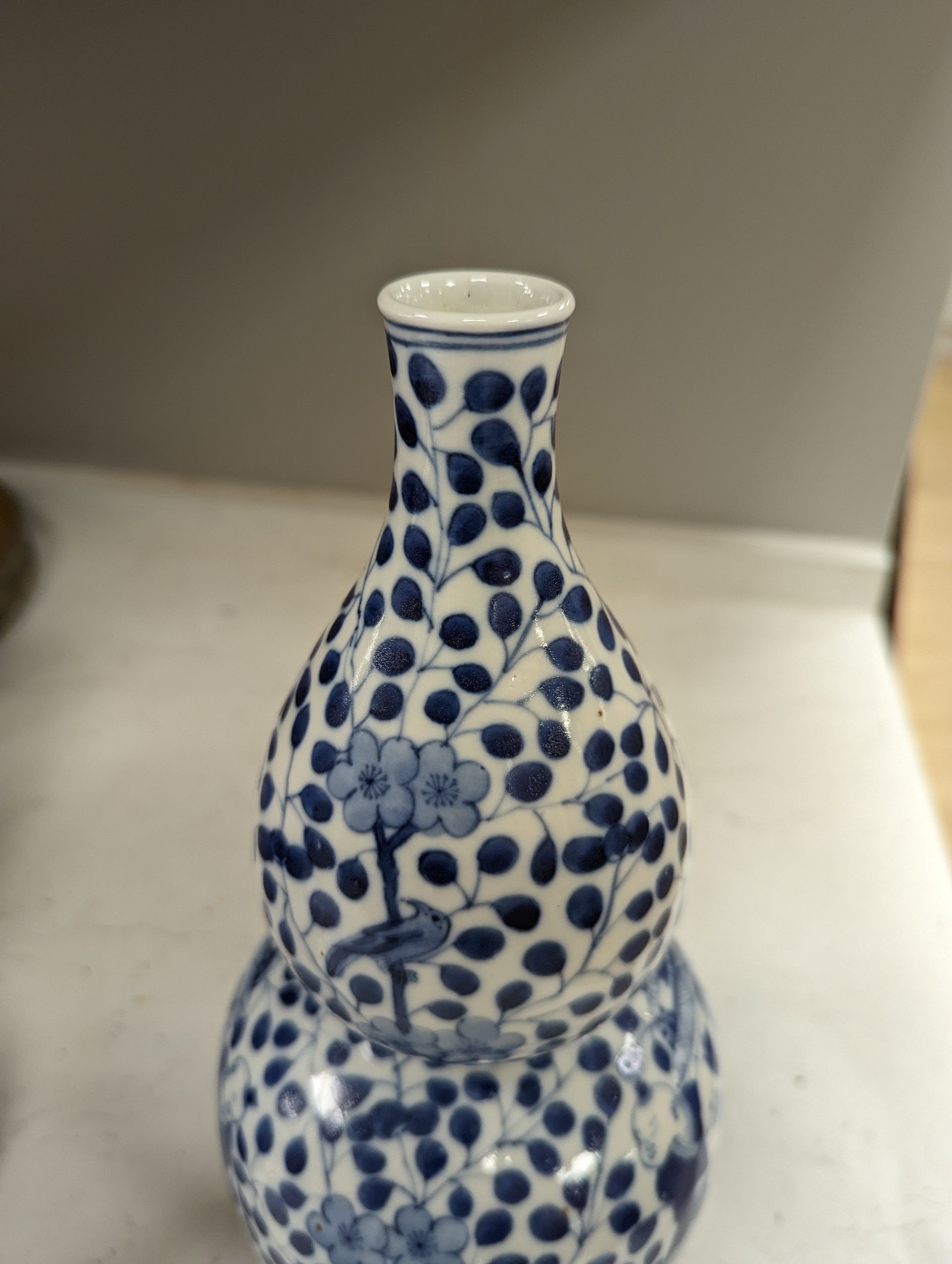 Two Chinese blue and white vases, tallest 29cm